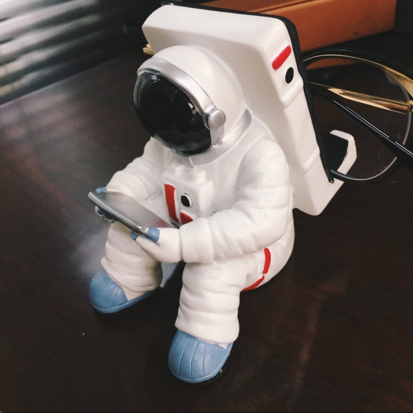 Creative Astronaut Desktop Universal Mobile Phone Stand Holder